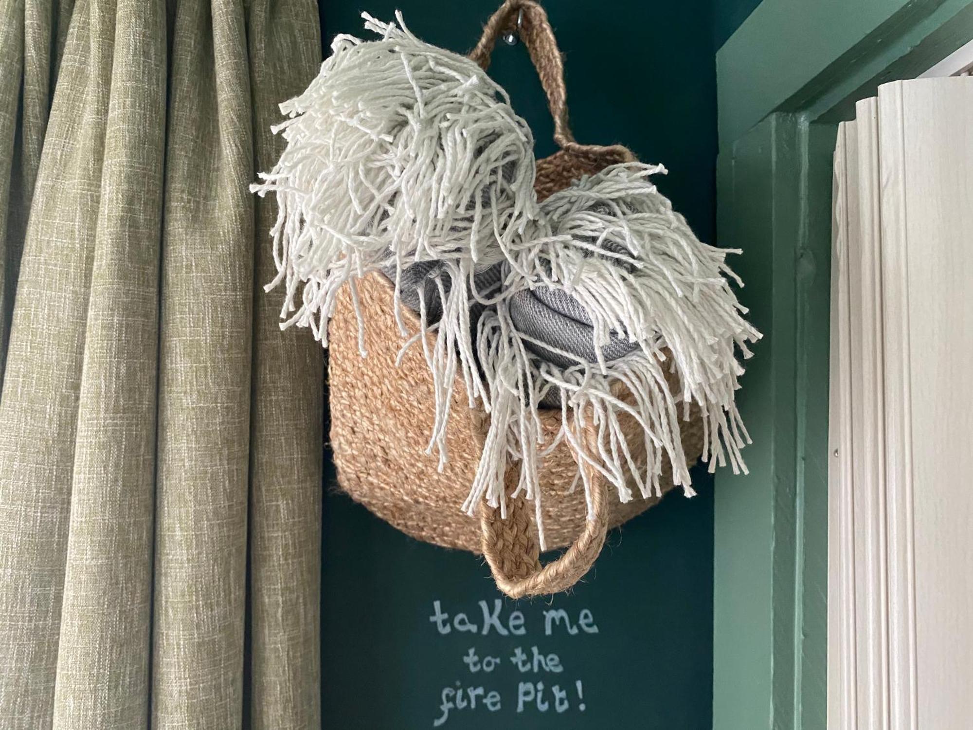 Mini Love Island Style Guest House Includes Personal Hot 24 Hour Swimming Pool, Outdoor Bathtub, Heated Dining Dome And Fire Pit, All This Is Secretly Located In The Busy Suburbs Of Nottingham Eksteriør bilde