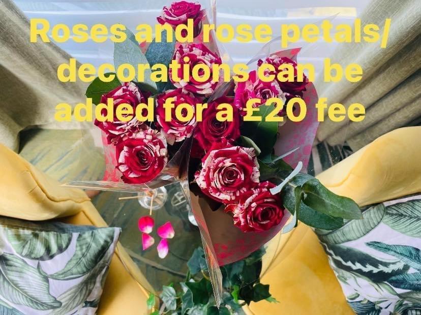 Mini Love Island Style Guest House Includes Personal Hot 24 Hour Swimming Pool, Outdoor Bathtub, Heated Dining Dome And Fire Pit, All This Is Secretly Located In The Busy Suburbs Of Nottingham Eksteriør bilde